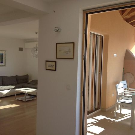 Apartment Mara بيتريتْشاني الغرفة الصورة