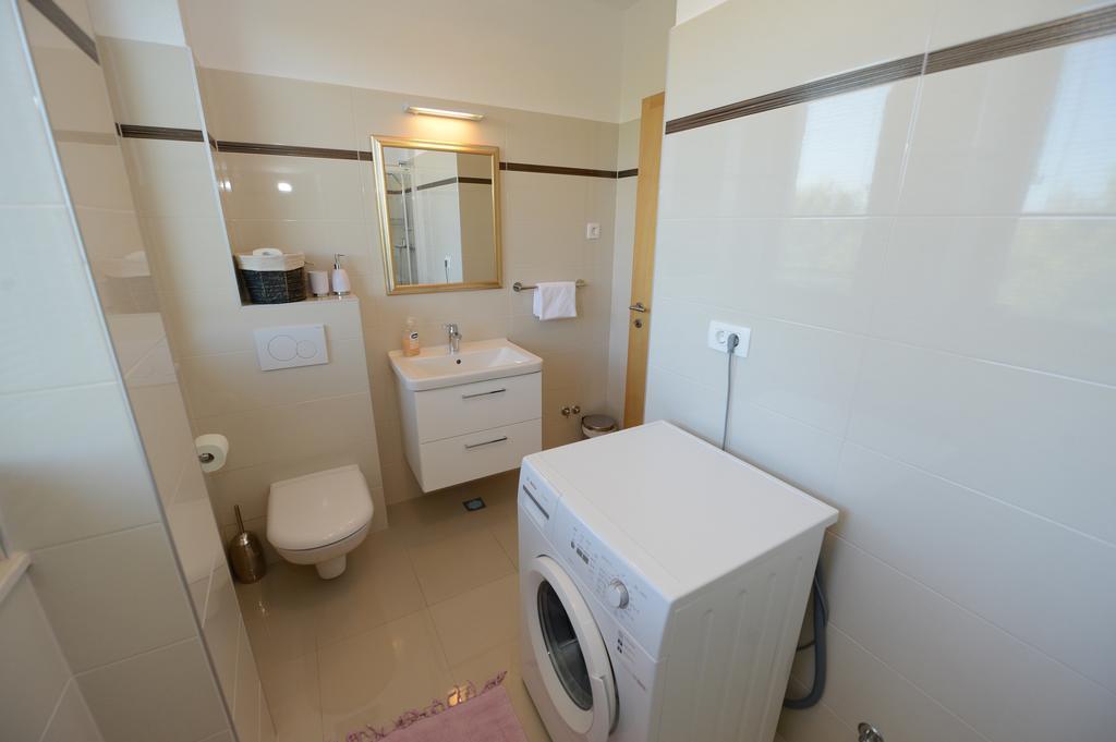 Apartment Mara بيتريتْشاني الغرفة الصورة