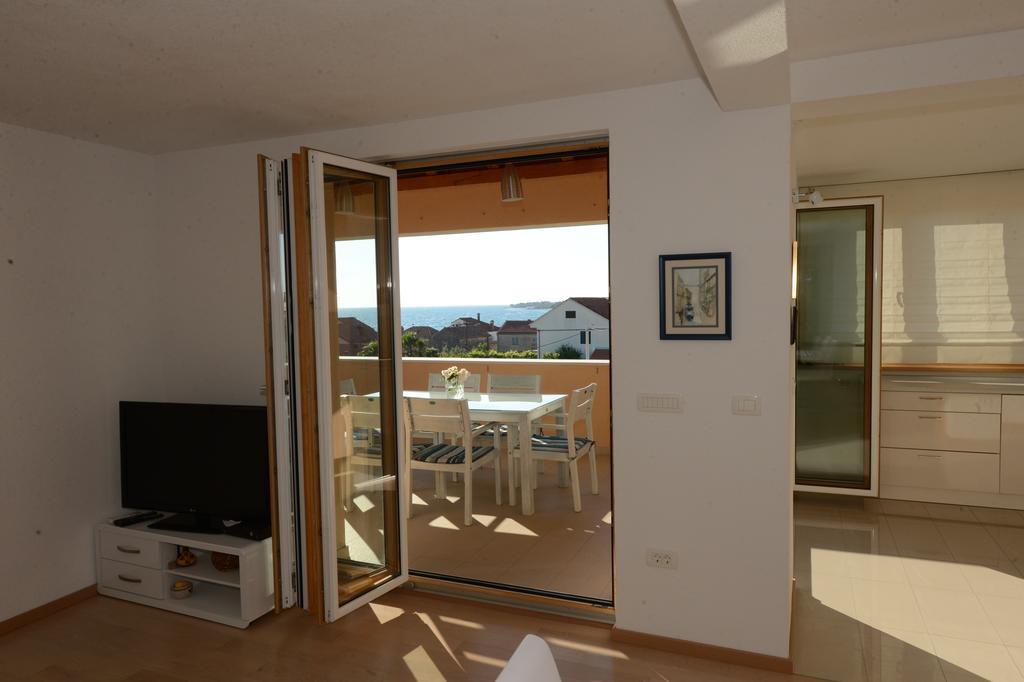 Apartment Mara بيتريتْشاني الغرفة الصورة