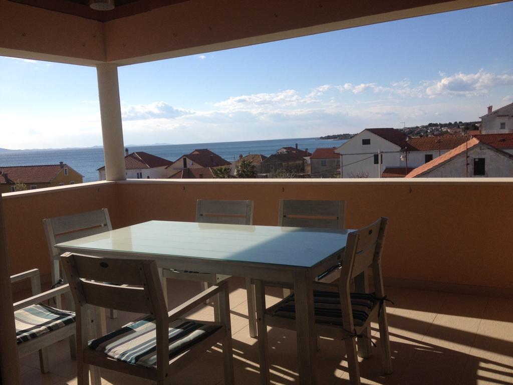 Apartment Mara بيتريتْشاني الغرفة الصورة
